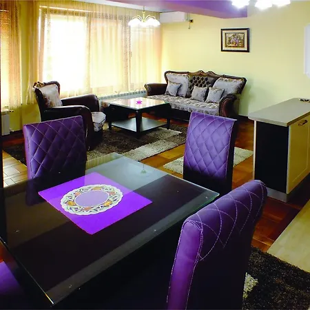 Novi Lux Maestro Κραγκούγιεβατς