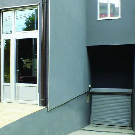 Novi Lux Maestro Διαμέρισμα Κραγκούγιεβατς