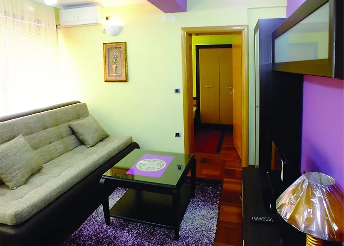 Novi Lux Maestro Крагуевац