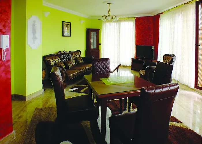 Novi Lux Maestro Апартаменты